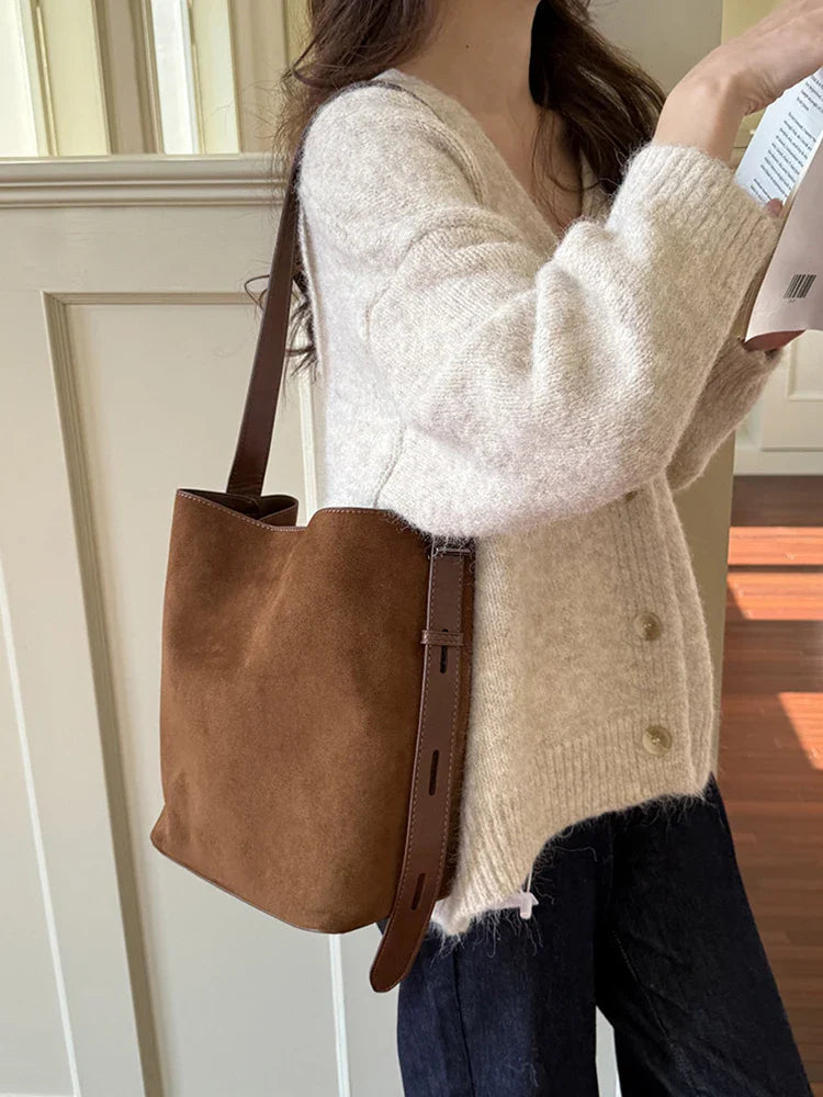 Eleanor Everyday Bucket Bag