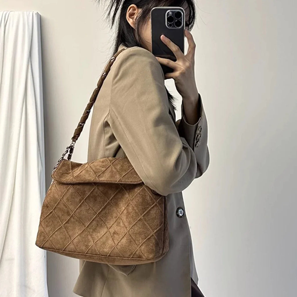 Evelyn Quilted Shoulder Bag
